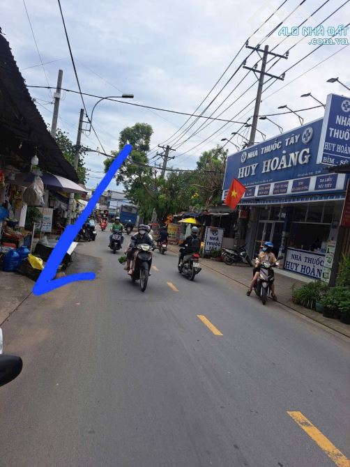 Mặt Tiền Nguyễn Thị Pha Đông Thạnh dòng người đông đúc - 2