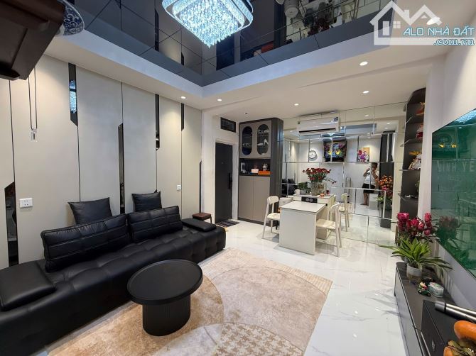 BÁN GẤP TẬP THỂ CỰC VIP – TẦNG 5, NGÕ 84 CHÙA LÁNG, ĐỐNG ĐA. 70M2 – 2PN. 4,79 TỶ