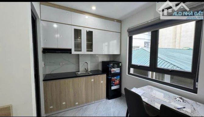 Lệnh Cư - CCMN - 22 phòng khép kín - Lô góc - Ngõ nông - Gần phố - Cách ô tô 50m