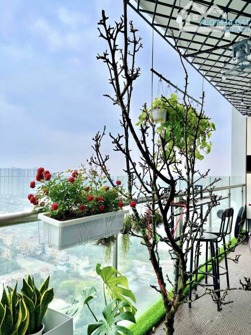 Nhà Tô Ngọc Vân 280M2 Mặt Tiền 10M 180 Tỷ Lô Góc 2 Thoáng Gần Hồ