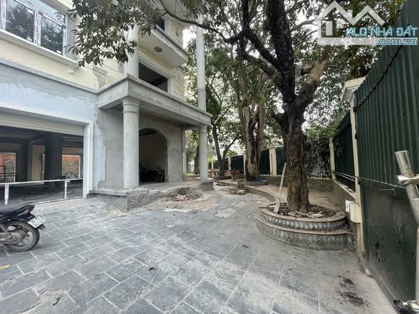 520M2 Thổ Cư 220 Tỷ Võ Chí Công 2 Mặt Trước Sau Vỉa Hè Kinh Doanh Ô TÔ Tải tránh