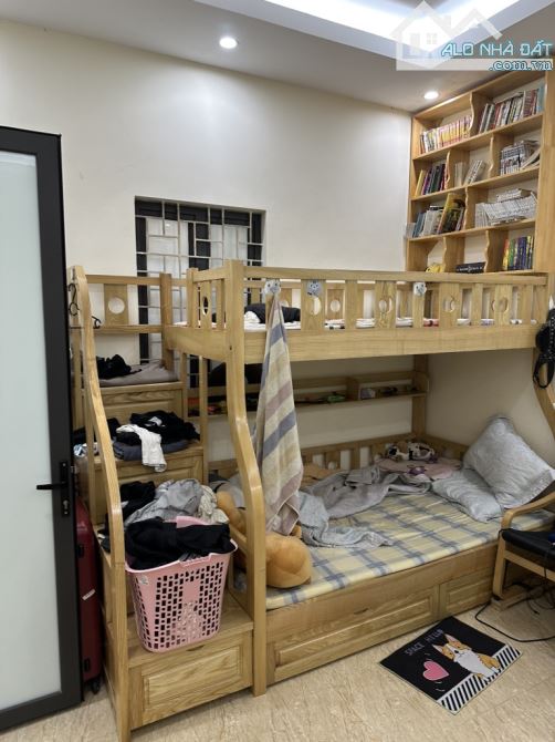 NHÀ ĐẸP TRUNG TÂM HAI BÀ TRƯNG – CÁCH Ô TÔ 10M – 50M RA PHỐ THANH NHÀN – Ở SƯỚNG HOẶC XÂY