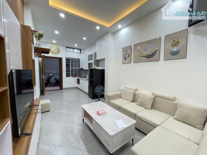 BÁN TẬP THỂ TẦNG 1 – NHÀ XUẤT BẢN GIÁO DỤC, THỊNH HÀO, ĐỐNG ĐA. 70M2 – 2PN. 4,5 TỶ