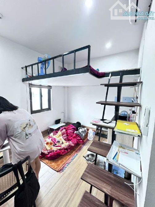 Trung Phụng - Mặt ngõ ba gác phi - Chợ ngay trước cửa - 12 phòng khép kín