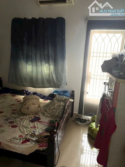 NHÀ ĐẸP GẦN CHỢ, GẦN TRƯỜNG – Ở CỰC THOẢI MÁI CHO GIA ĐÌNH TRẺ – HẺM XE HƠI – CHỈ 4.58 TỶ - 6