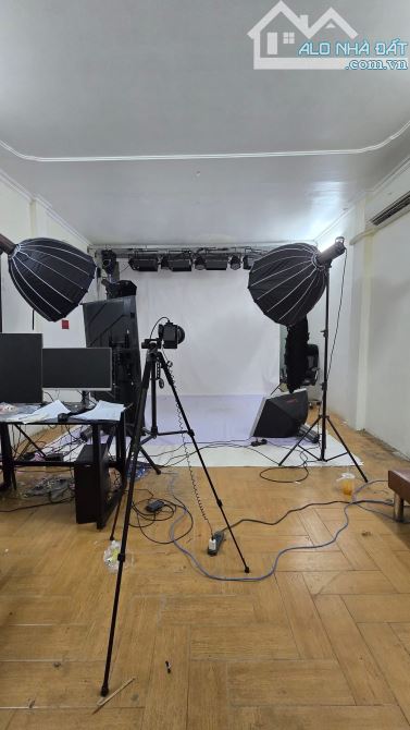 BÁN TOÀ VĂN PHÒNG NGUYỄN KHANG 80m2, 7T THANG MÁY, MT 5m - 41 TỶ - ÔTÔ TRÁNH, Ở KẾT HỢP KD