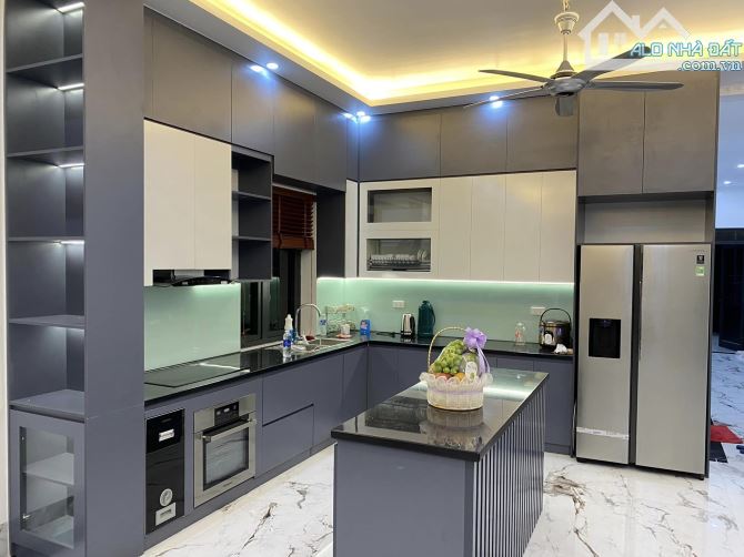 GIẢM MẠNH 500TR BÁN GẤP NHÀ 1T2L  4PN + 4WC  GẦN CO.OP BẾN LỨC  GIÁ CÒN 2 TỶ 900TR- SỔ HÒN