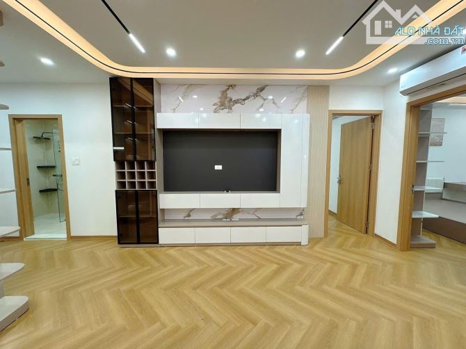 TOÀ C18 – LẠC LONG QUÂN | CĂN HỘ VIEW HỒ TÂY – CỰC HIẾM | 87/92 M2 | 9,3 TỶ