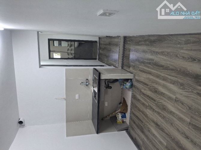 Nhỉnh 3 tỷ - 2 PN + 2 WC - tặng full nội thất - TT Thanh Xuân Bắc - ở ngay