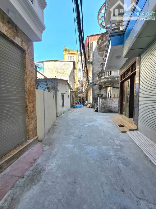 BÁN NHÀ TRẦN QUỐC VƯỢNG CẦU GIẤY DT 50M 7 TẦNG THANG MÁY LÔ GÓC NGÕ THÔNG NHÀ MỚI 15.5 TỶ