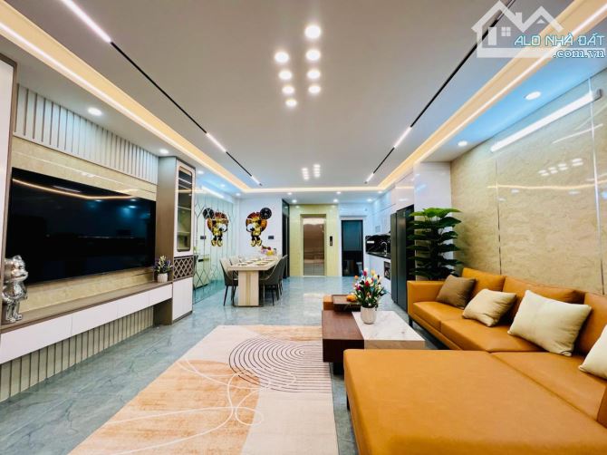 Ô tô qua nhà Tôn Đức Thắng, thông KD, 7T thang máy, nội thất luxury, 2 thoáng - 76m2