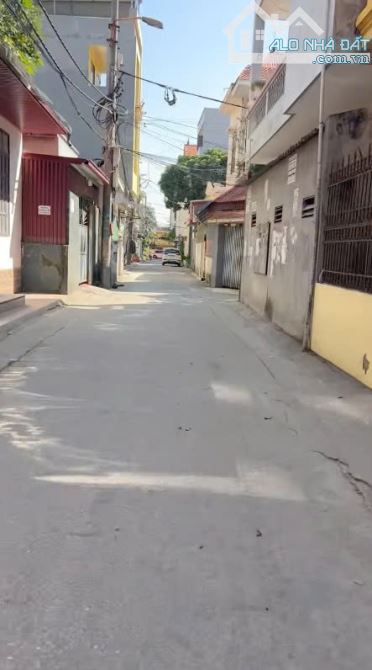 BÁN NHÀ 4 TẦNG QUANG ĐÀM, CẠNH CC GEM PARK, 4 TỶ 5 - 50M - NGÕ OTO - 2