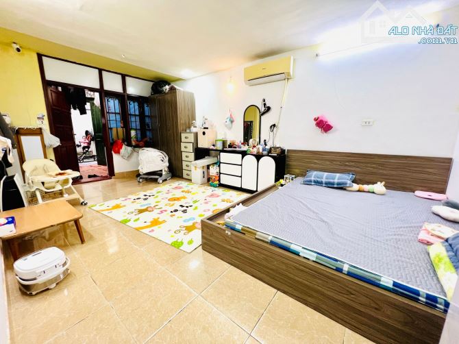 BÁN TẬP THỂ VIP, TẦNG 1 CỰC HIẾM – NGÕ 105 LÁNG HẠ, ĐỐNG ĐA. 70M2 – 2PN . 5,38 TỶ