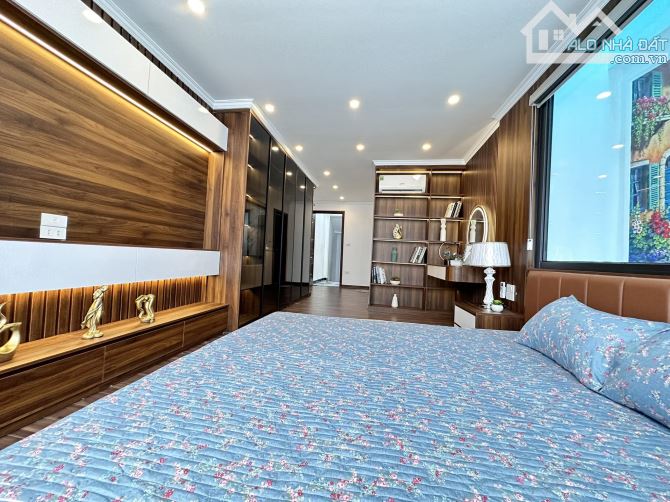 MẶT PHỐ QUẬN CẦU GIẤY – LÔ GÓC – 8 TẦNG THANG MÁY – 131M² – MẶT TIỀN 10.5M-  GIÁ 80 TỶ - 3