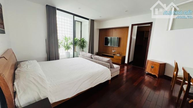 BÁN NHÀ MỚI 6 TẦNG THANG MÁY TẶNG FULL NỘI THẤT ĐANG CHO THUÊ THẦU 25TR/THÁNG