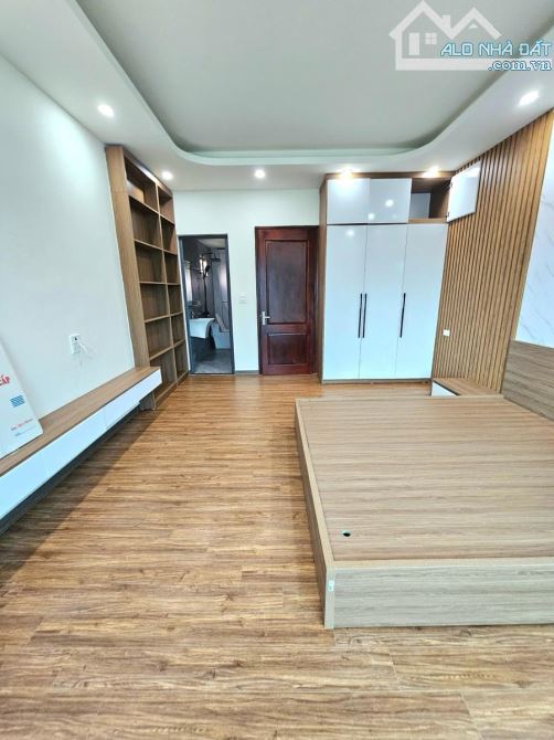 CHÍNH CHỦ BÁN NHÀ 6 TẦNG THANG MÁY – ĐẸP LUNG LINH – NGÕ NÔNG – HAI THOÁNG – CỰC HIẾM