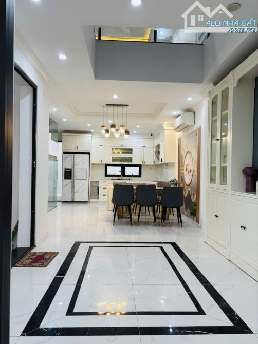 Bán nhà liền kề KĐT Trâu Quỳ 90m2 xây 5T MT 6m thang máy full nội thất xịn chỉ 19,5 tỷ