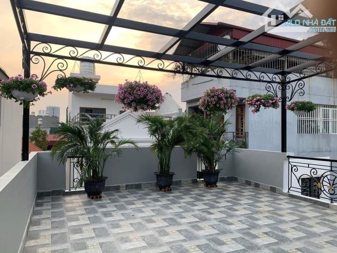 BÁN NHÀ TRẦN QUỐC VƯỢNG CẦU GIẤY DT 50M 7 TẦNG THANG MÁY LÔ GÓC NGÕ THÔNG NHÀ MỚI 15.5 TỶ