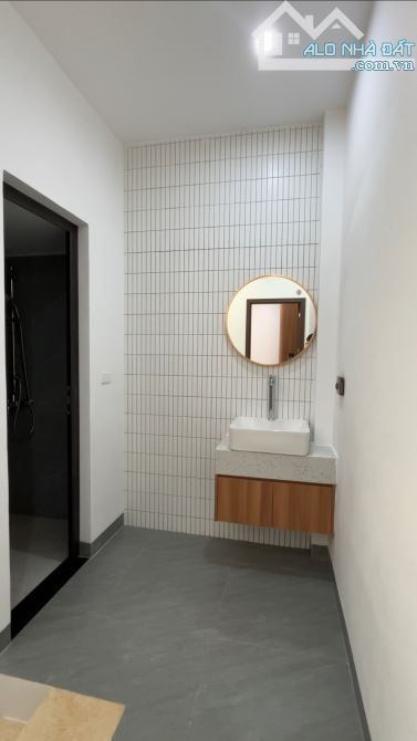 Biệt thự sân vườn phố Đại Cồ Việt, ngay ngã tư Phố Huế, Đại Cồ Việt.2 mặt thoáng trước sau