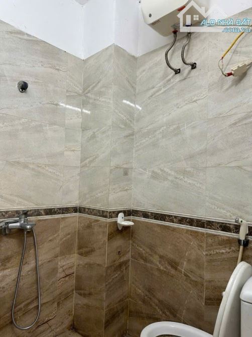 Thịnh Quang - 15 phòng khép kín - Dòng tiền 90tr/tháng - Hai thoáng trước sau