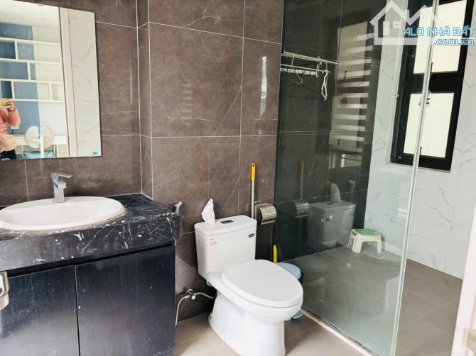 Bán nhà liền kề KĐT Trâu Quỳ 90m2 xây 5T MT 6m thang máy full nội thất xịn chỉ 19,5 tỷ