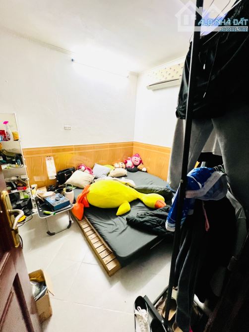 BÁN TẬP THỂ TẦNG 2 – VPP HỒNG HÀ, 190 LÒ ĐÚC – HAI BÀ TRƯNG. 60M2 – 2PN . 2,88 TỶ