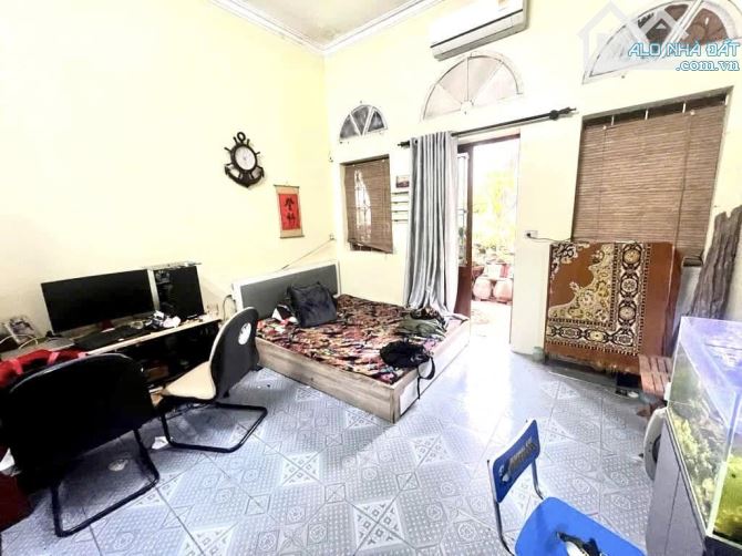 Bán nhà Đường Thành, 85m2, 3 tầng, mặt tiền 3.3m, 23.5 tỉ, kinh doanh homestay đỉnh