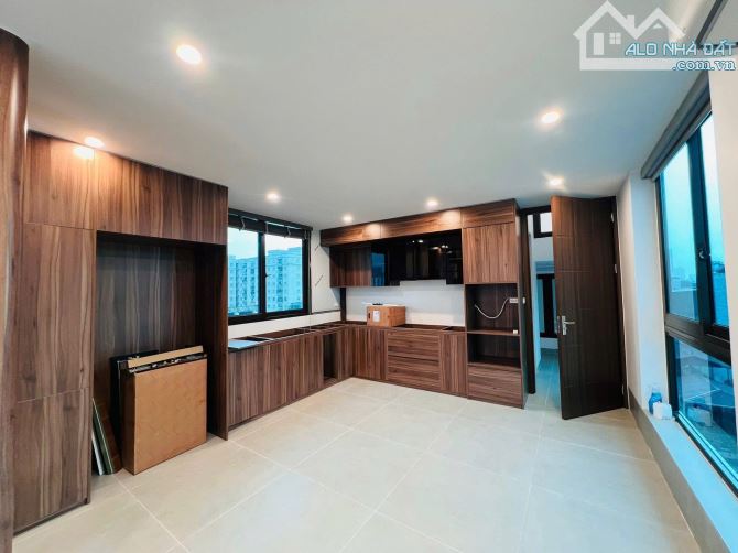 BÁN TOÀ VĂN PHÒNG NGUYỄN KHANG 75m2 - 9T THANG MÁY - 35.5 TỶ - HẦM GARA Ô TÔ - NHÀ MỚI ĐẸP