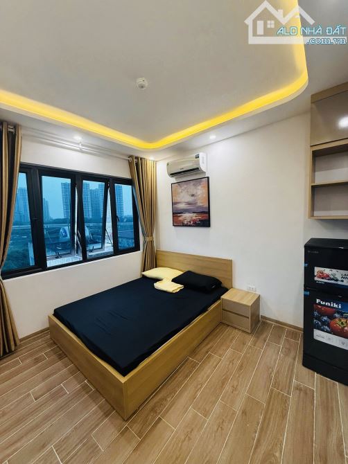 Toà CHDV phố Vĩnh Phúc ngõ thông gần ĐH RMIT 50m2*6T 10PN full nội thất DT 800tr/năm, PCCC - 1