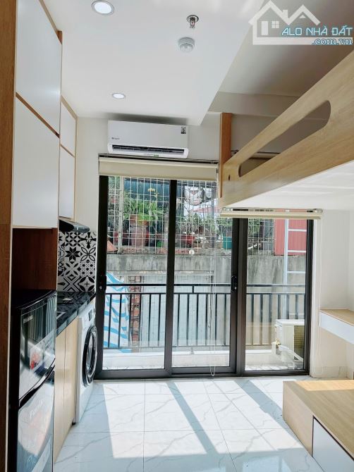 CHDV 2 thoáng giá tốt phố Minh Khai - 50m 7 tầng MT 4m 12 tỉ 11 phòng khép kín