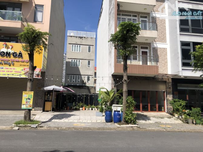 Bán Gấp Tháng 11 đất 140m2 Sổ Hồng Riêng - Công Chứng Ngay - Giá 5,75 Thương Lượng - 1