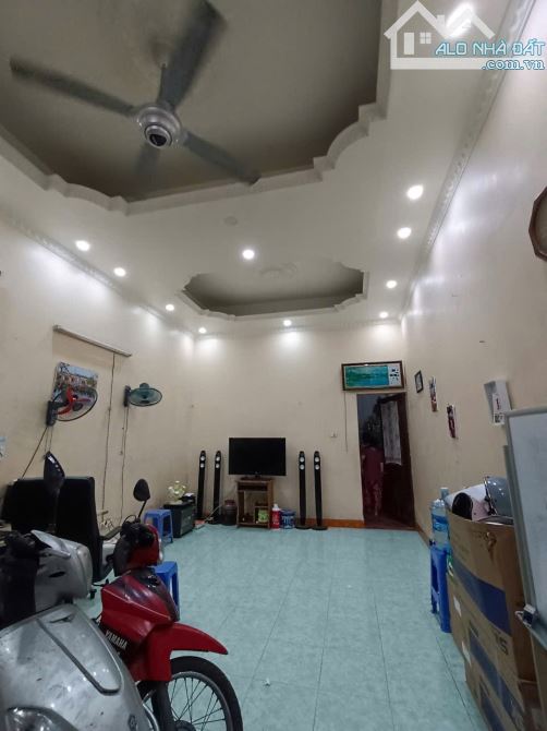 BÁN NHÀ DÂN XÂY 4 TẦNG - CHỢ HÀ ĐÔNG - Ô TÔ ĐỖ CỬA - 51M