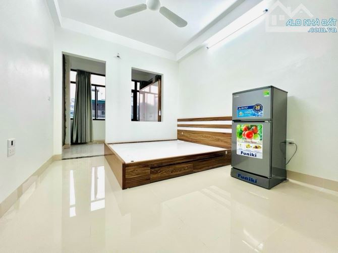 Ô tô đỗ cửa, dòng tiền 700tr/năm phố Vĩnh Tuy, đi bộ sang ĐH kinh doanh-công nghệ,2 thoáng