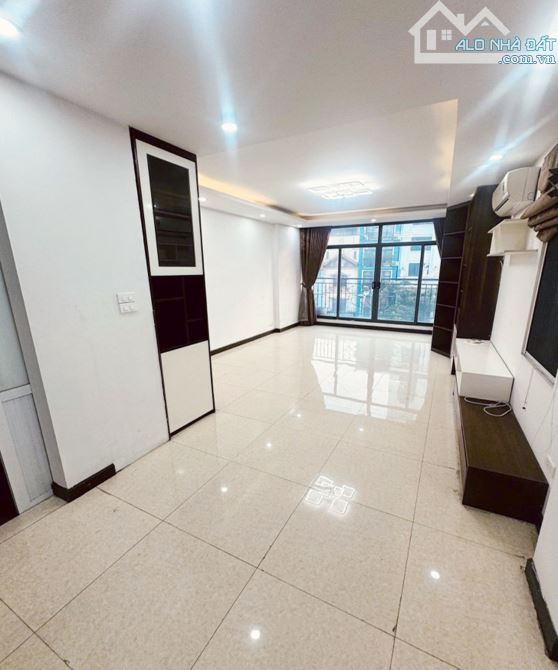 Chỉ 19.4 tỷ-nhà Mặt Phố-Trung Tâm TÂY HỒ-37mx7 tầng-Thang Máy-KINH DOANH ĐỈNH