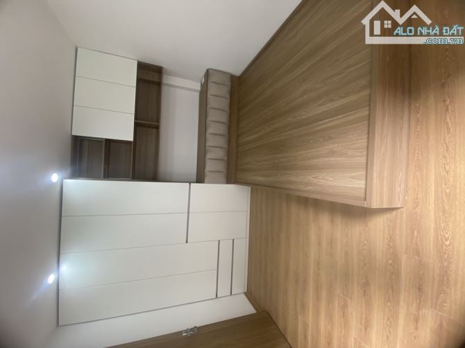 BÁN NHÀ TRÍCH SÀI - 27M2 - XÂY MỚI - 10M Ô TÔ - CẠNH HỒ TÂY