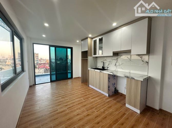 Bán nhà An Dương Vương 40m 7 tầng mặt tiền 3.8m giá chỉ 14.95 tỷ