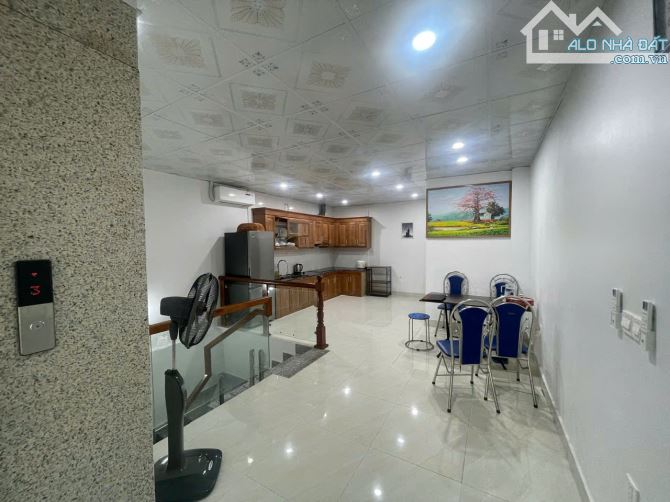 Siêu phẩm liền kề 100m2, 5 tầng, mt 5m, ô tô tránh, thang máy. Chỉ 19.5 tỷ