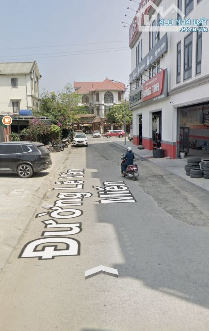 Bán 105m2 đất kinh doanh mặt đường Lê Văn Miến - Nghi Phú - 2