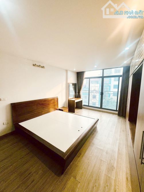 Chỉ 19.4 tỷ-nhà Mặt Phố-Trung Tâm TÂY HỒ-37mx7 tầng-Thang Máy-KINH DOANH ĐỈNH