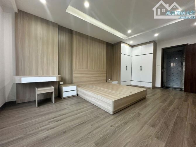 Bán nhà An Dương Vương 40m 7 tầng mặt tiền 3.8m giá chỉ 14.95 tỷ