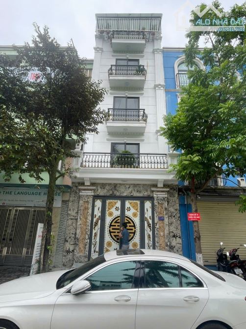 Siêu phẩm liền kề 100m2, 5 tầng, mt 5m, ô tô tránh, thang máy. Chỉ 19.5 tỷ