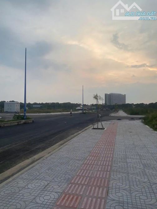 THANH LÝ GẤP ĐẤT PHÚ MỸ BÀ RỊA GIÁ CHỈ 1tỷ2 - GẦN BIỂN - SHR XDTD - 3