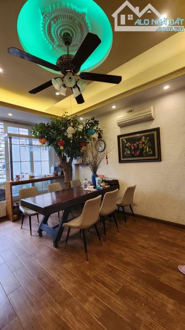 MẶT PHỐ LÊ DUẨN HAI BÀ TRƯNG CHỈ 13,5 TỶ CHỦ CẦN BÁN GẤP, SỔ NỞ HẬU 37 M KINH DOANH