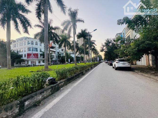 Siêu phẩm liền kề 100m2, 5 tầng, mt 5m, ô tô tránh, thang máy. Chỉ 19.5 tỷ