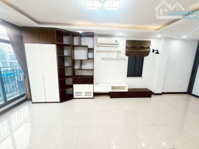 Chỉ 19.4 tỷ-nhà Mặt Phố-Trung Tâm TÂY HỒ-37mx7 tầng-Thang Máy-KINH DOANH ĐỈNH