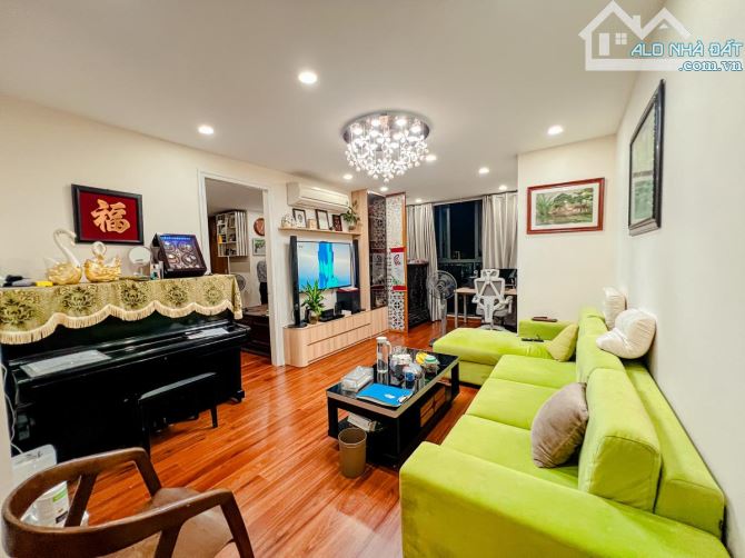 CHUNG CƯ FAFILM VNT TOWER - 96M-2N2VS - Ở SƯỚNG - HÀNG XÓM ROYAL CITY-8TỶ