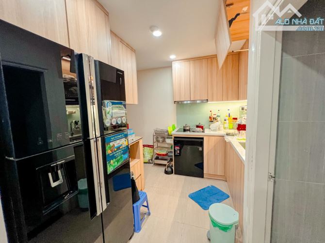 CHUNG CƯ FAFILM VNT TOWER - 96M-2N2VS - Ở SƯỚNG - HÀNG XÓM ROYAL CITY-8TỶ