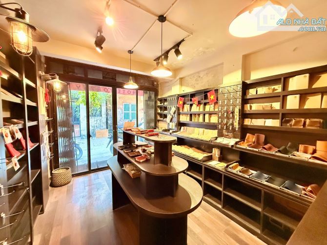 BÁN TẬP THỂ TẦNG 1 – K. D Ô TÔ,LƯƠNG ĐỊNH CỦA, ĐỐNG ĐA. 70M²: CỬA HÀNG + 2PN.5,86 TỶ