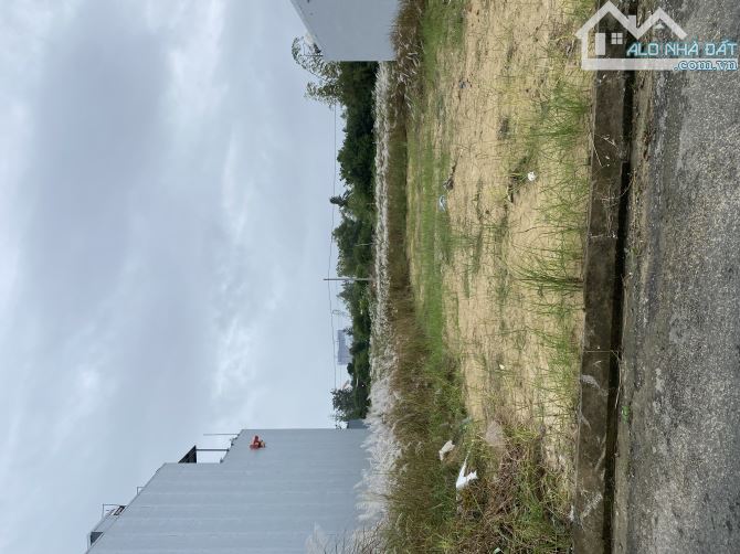 VỊ TRÍ CHIẾN LƯỢC - ĐẦU TƯ ĐỈNH CAO - LÔ ĐẤT SẠCH ĐẸP - DUY NHẤT RẺ NHẤT THỊ TRƯỜNG