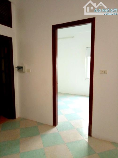 BÁN GẤP NHÀ PHỐ NGỌC KHÁNH -GIẢNG VÕ -BA ĐÌNH DT 65M2 4,5TANG 9,7TY